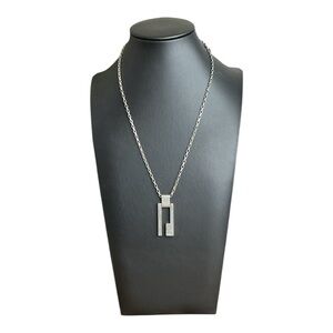 Gucci G Plate Charm Pendant Necklace | 925 Silver